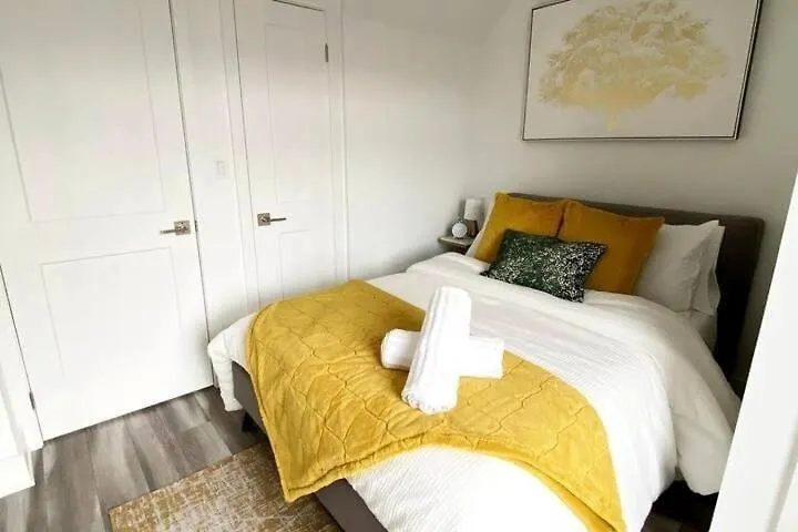 Chic Contemporary 2 Bedroom Minutes From The Falls Niagara Falls 0*,
