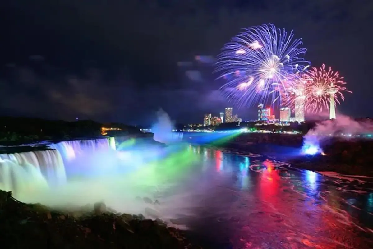 Chic Contemporary 2 Bedroom Minutes From The Falls Niagara Falls 0*,  Kanada